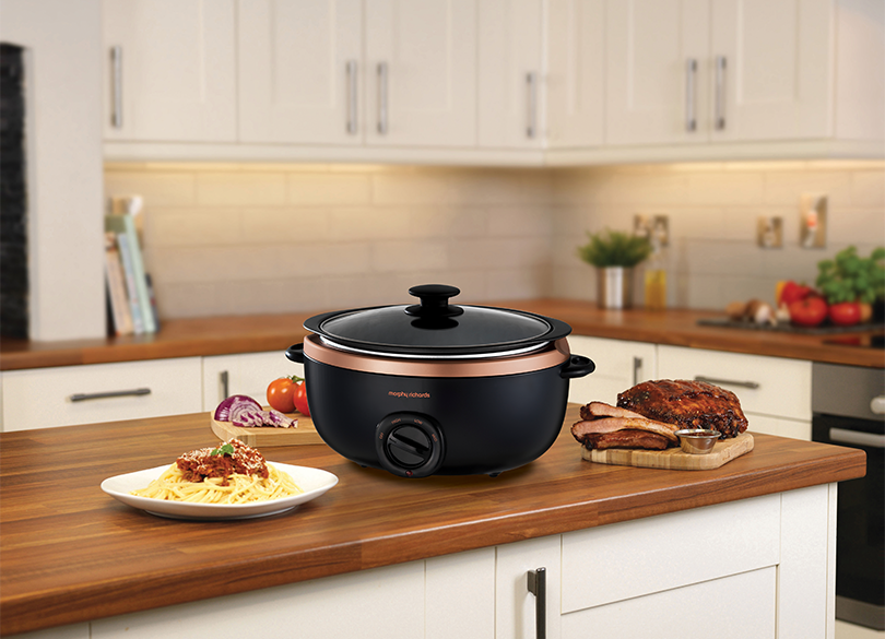 Morphy Richards Morphy Richards Black and Rose Gold Sear and Stew Slow Cooker 460016 